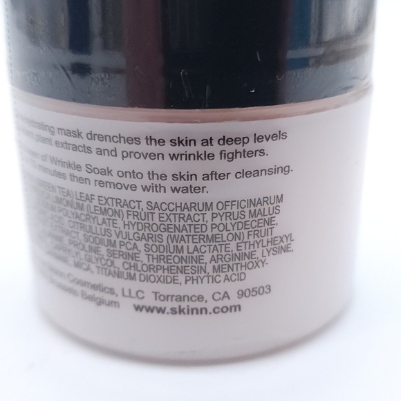 SKINN Dimitri James Wrinkle Soak 2 oz Age Defying Hydrating Mask Watermelon - Picture 3 of 4